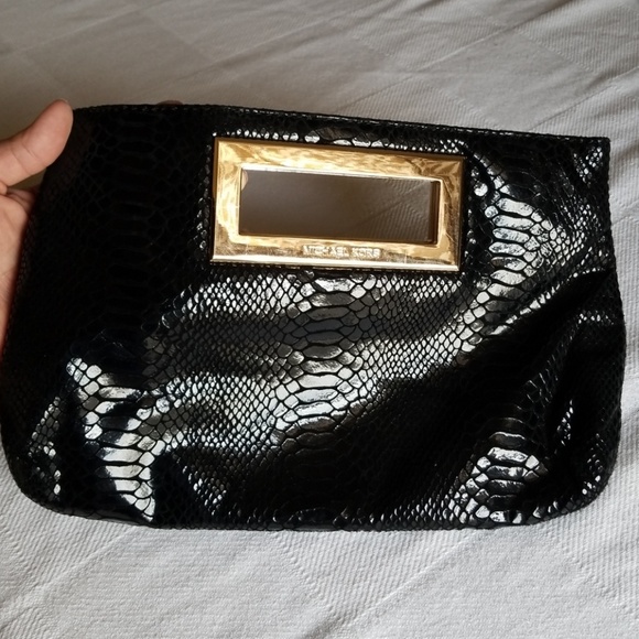 MICHAEL KORS BLACK PYTHON CLUTCH - Picture 1 of 6